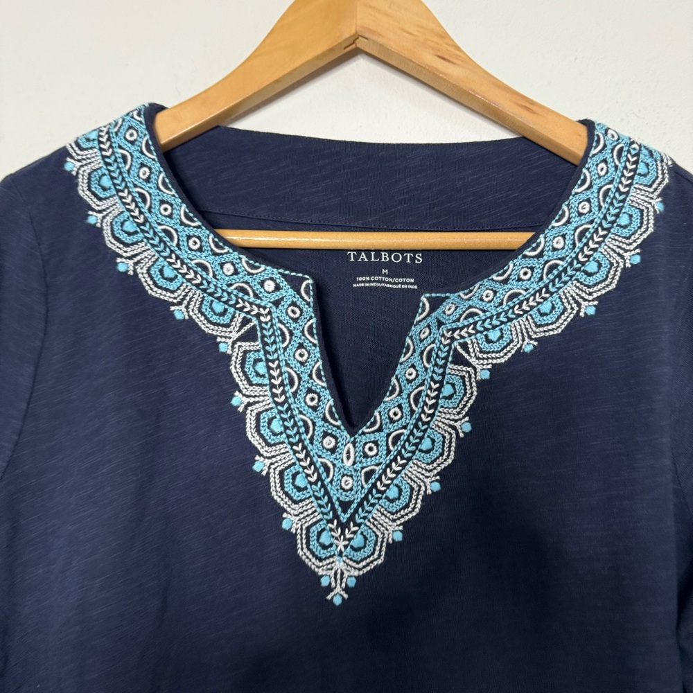 Talbots Navy Embroidered Split Neck 3/4 Sleeve Top Women’s Size Medium - Picture 5 of 9
